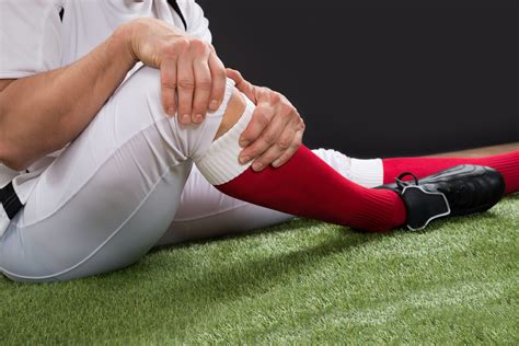 ACL Tear Prevention & Recovery Tips - The Runner's Doctor