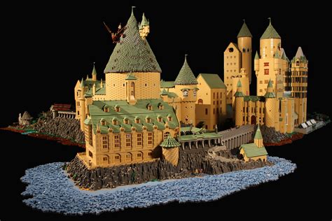 Huge Lego Hogwarts – Alice Finch