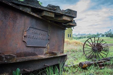 Gilt Trip: An Abandoned Australian Gold Mine - WebUrbanist