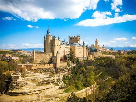 Top 23 Things to do in Spain in Winter - The Globetrotter GP