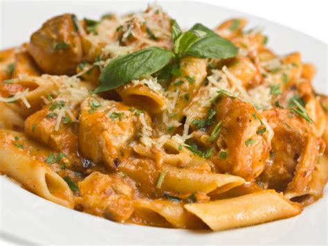 Chicken Rigatoni Al Vodka Stock Photo - Download Image Now - iStock