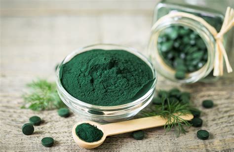 Alga azul: conheça os benefícios da spirulina - HARDCORE