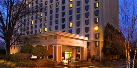 Hotel Near Hartsfield-Jackson Atlanta Airport - Crowne Plaza