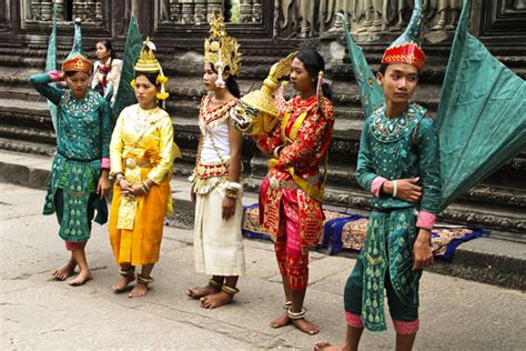 Cambodian Traditional Dress, Clothing & Costumes