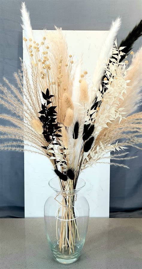 Luxury Large Monochrome Pampas Grass Bouquet with Black Bunnytails ...