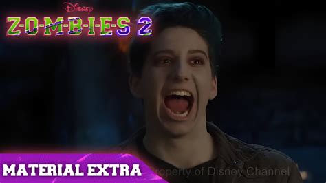 ZOMBIES 2 | Bloopers - Material Extra | Disney Channel - YouTube