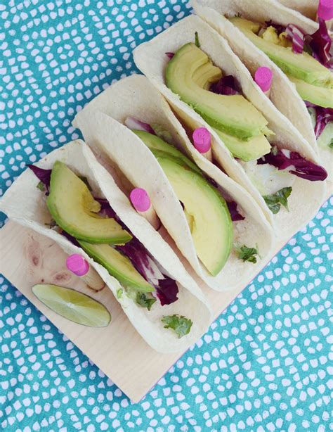 Taco Tuesday: Easy DIY Wooden Taco Holder - Curbly