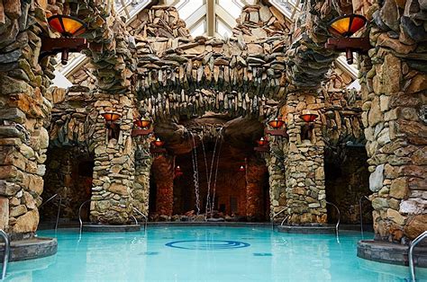 16 Hotels With Pools That Are Architecturally Stunning