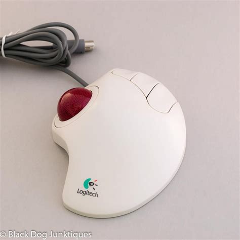 Logitech Maximizes Comfort and Saves Space with New Sculpted Ergonomic Trackball | TechPowerUp