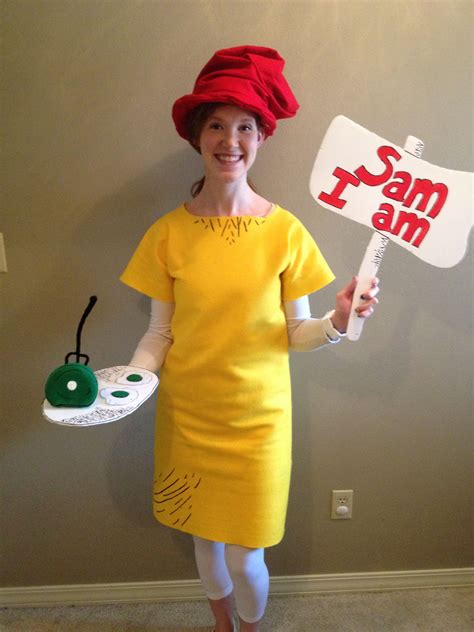 Homemade Sam I Am costume for the last day of Dr. Seuss week. Felt and fabric puff paint played ...