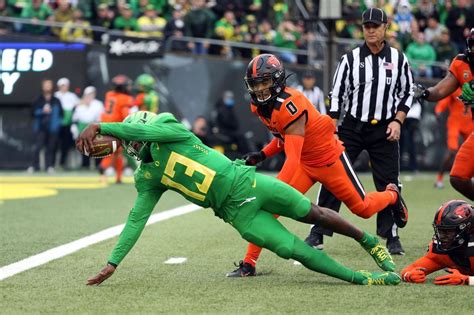 No. 11 Oregon Ducks start fast, beat Oregon State 38-29 to earn 3rd ...