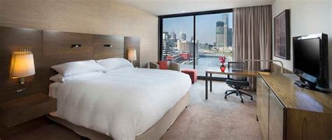 Hilton Melbourne South Wharf