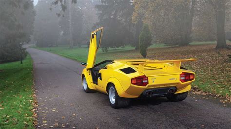 See Design Evolution Of Lamborghini Countach Over 50 Years