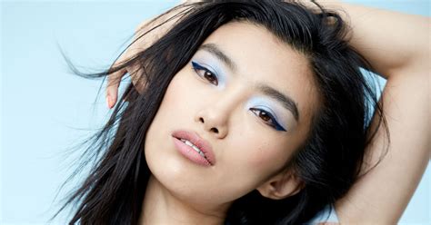 Blue Makeup - Eyeshadow, Eyeliner, Lipstick