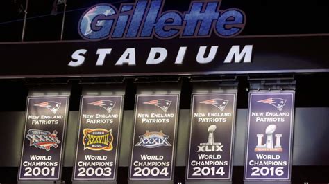 Here’s the moment the Patriots unveiled their latest Super Bowl banner | Boston.com