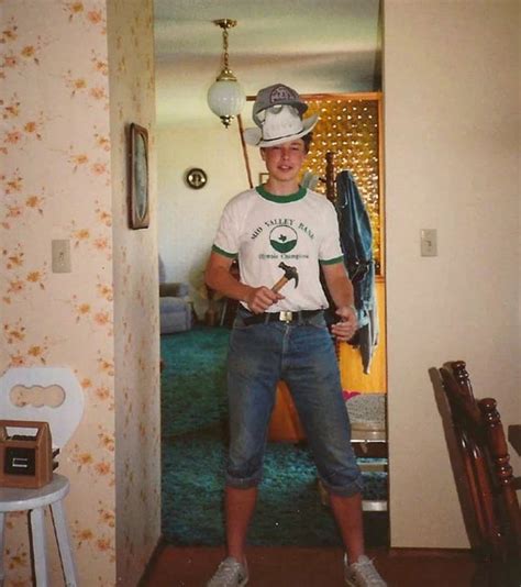 Quirky pic of 17-year-old Elon Musk surfaces | The Citizen