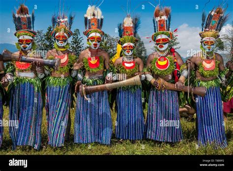 Papua New Guinea, Western Highlands Province, Wahgi Valley, Mount Hagen ...