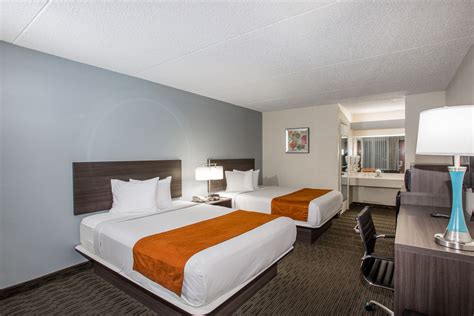 Days Inn & Suites by Wyndham Orlando Airport | Orlando, FL Hotels