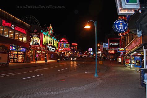 Niagara Falls Night Images - It's About Travelling