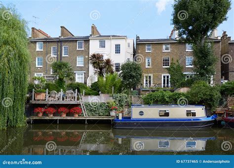 Little Venice Canal, Houses and House Boat in London Editorial Image - Image of blue, urban ...