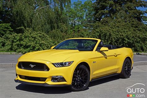 The 2016 Ford Mustang GT Convertible makes life beautiful | Car Reviews | Auto123