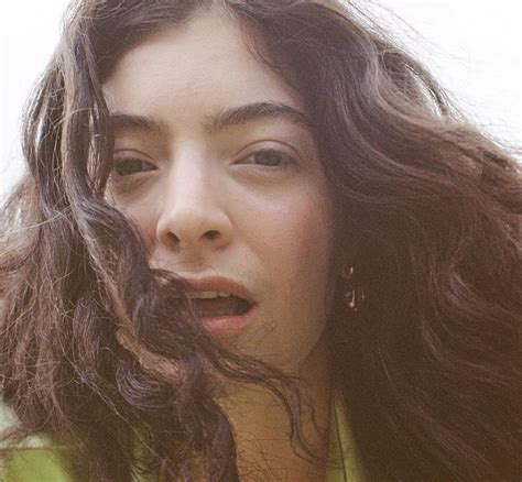 Lorde confirms "Mood Ring" is being released later today | The Line of ...