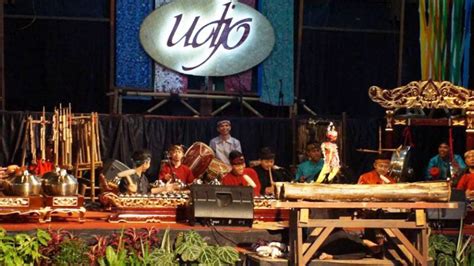 √ Saung Angklung Udjo, Wisata Edukasi Bertema Budaya Sunda