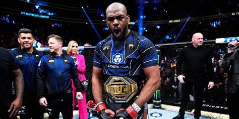 Jon Jones makes triumphant return to UFC, captures heavyweight title ...