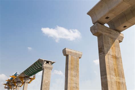 Construction of California’s Stonehenge Costing $3.1 Million Per Day ...