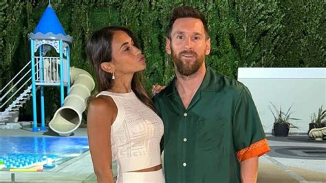 Happy New Year 2023: Lionel Messi, GORGEOUS wife Antonela Roccuzzo ring in new year with pool ...