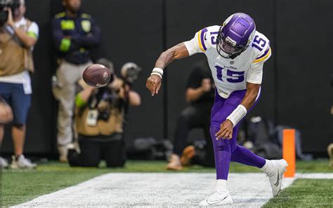 Josh Dobbs’ Performance ‘Amazing’ Just Days After Joining Vikings - BVM ...