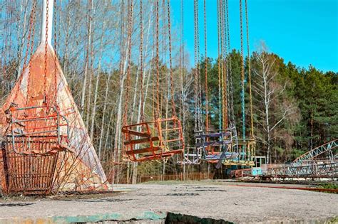 Step Inside Some of the World's Creepiest Abandoned Amusement Parks