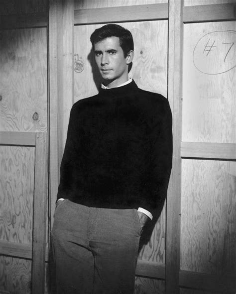 20 Black and White Photos of Anthony Perkins as Norman Bates in Alfred Hitchcock’s Psycho (1960 ...