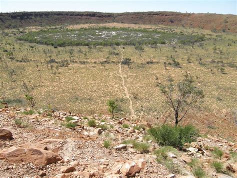 Wolf Creek Crater | Meteorite Impact, Impact Crater, Western Australia ...