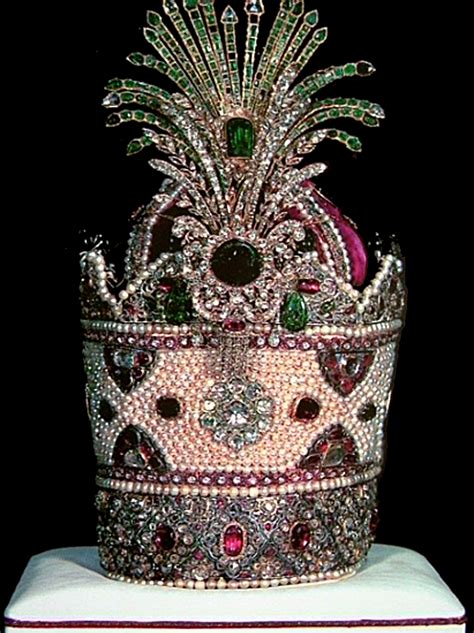 Kiani Crown - Joyas de la Corona - Wikipedia, la enciclopedia libre ...