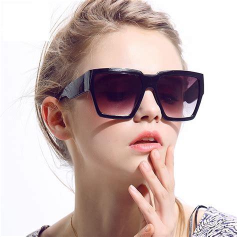 Best Sunglasses for Females with Round Faces | Style Wile