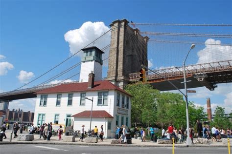 Brooklyn Bridge Walking Tour - New York City | Project Expedition