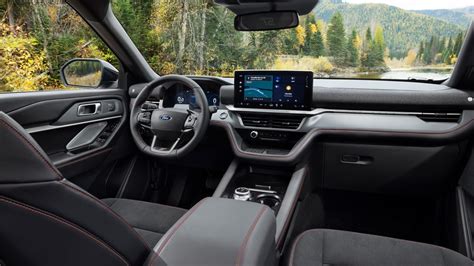 View Interior Photos of the 2025 Ford Explorer