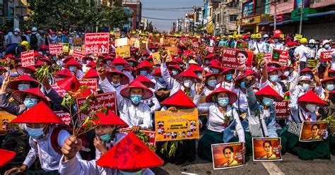 Photos From Myanmar: A Street-Level View of Coup Protests - The New ...