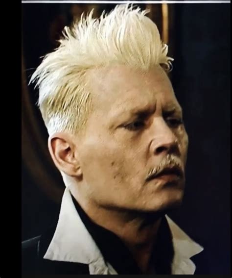 Johnny Depp as Grindelwald behind the scenes of Fantastic Beasts: The ...