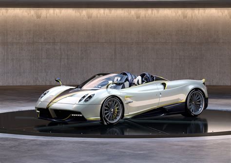 Pagani Huayra Roadster Gyrfalcon takes flight at Pebble Beach