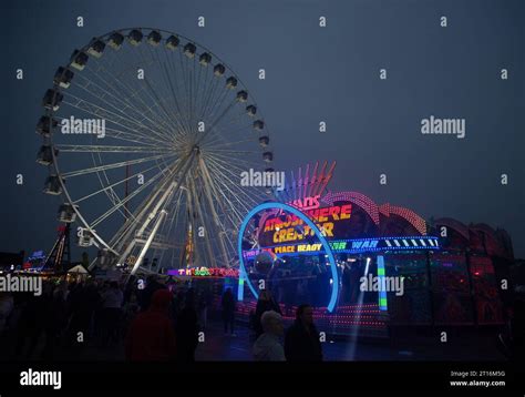 Europe's largest travelling funfair, evening, Walton Street, Hull East ...