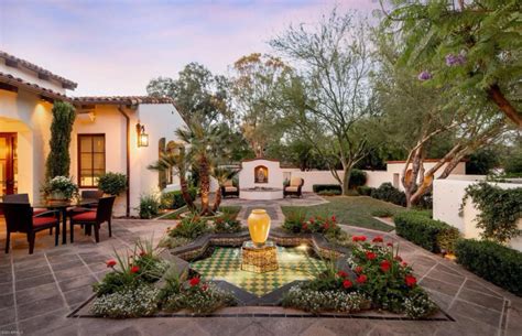 California Spanish Landscape | Arizona backyard, Desert backyard, Spanish backyard