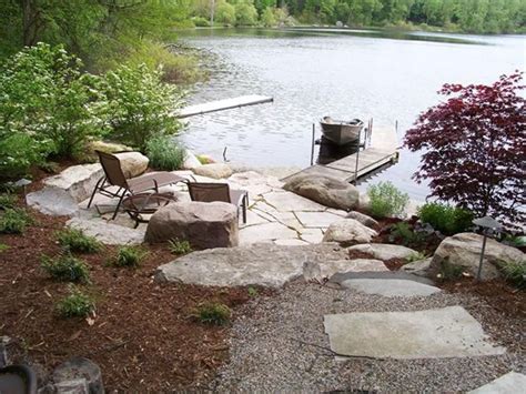 Lakefront Property Landscaping Ideas 15 | Lake landscaping, House landscape, Backyard landscaping