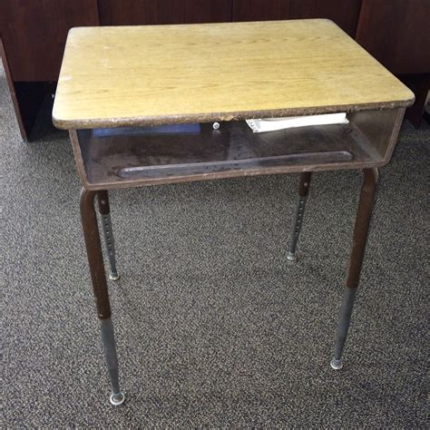 Elementary School Desks