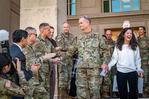 DVIDS - Images - Lt. Gen. Walter Piatt departs Pentagon for the last time as Director of the ...