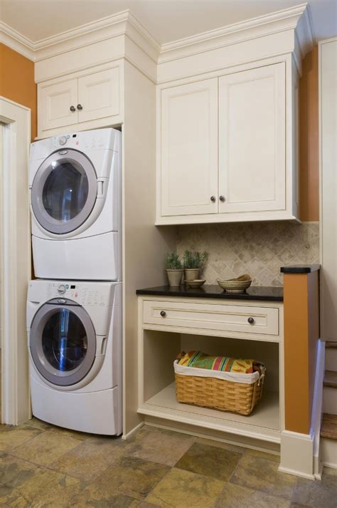 Having Small Laundry Room without Worry with Smallest Stackable Washer Dryer | HomesFeed