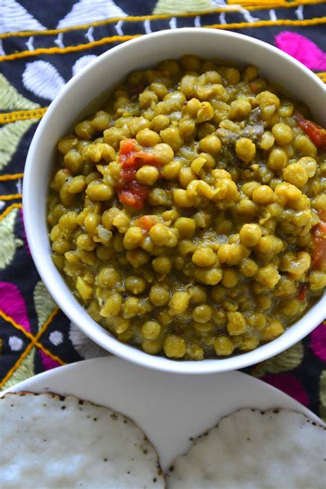 Mild Green Peas Curry – OVENTales