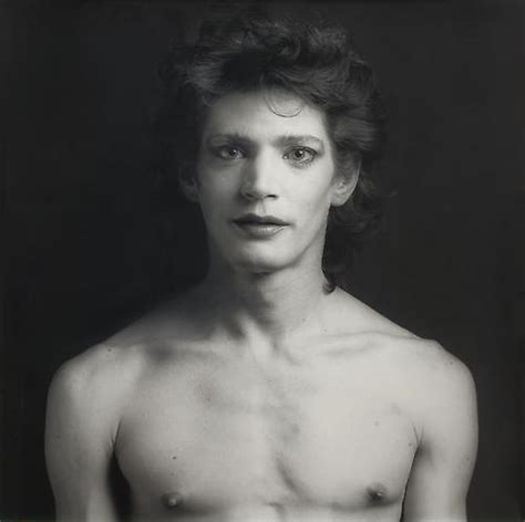 » New York – Robert Mapplethorpe: “Self Portraits” at Skarstedt Gallery, through June 15th 2013 ...