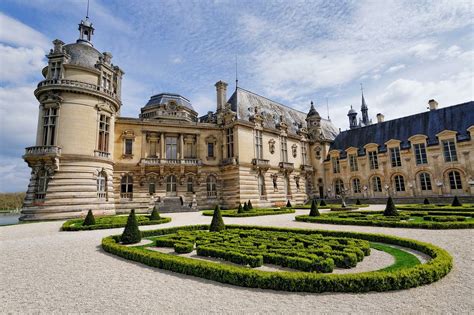 8 Must See Castles Near Paris